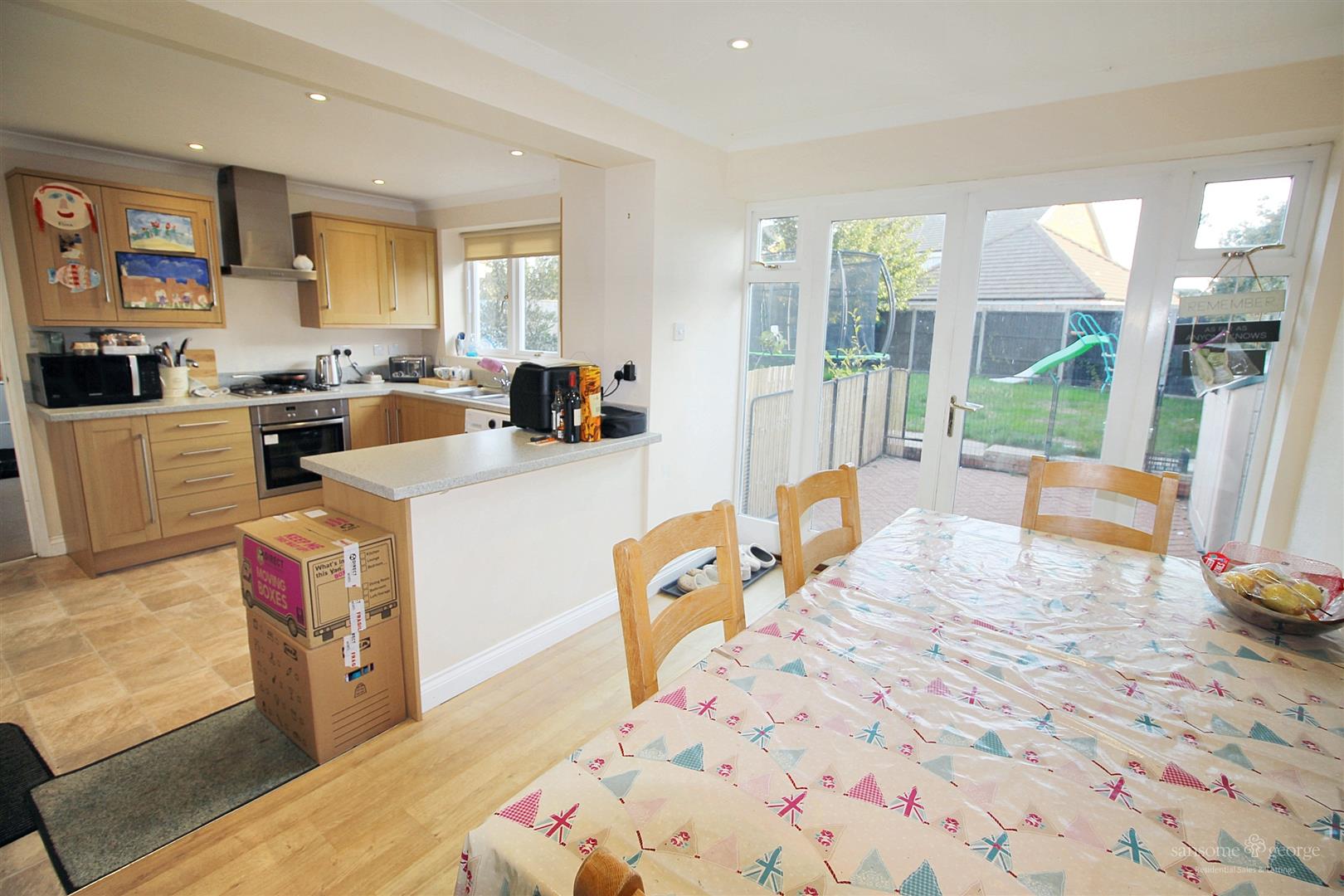 Embrook Way, Calcot, Reading